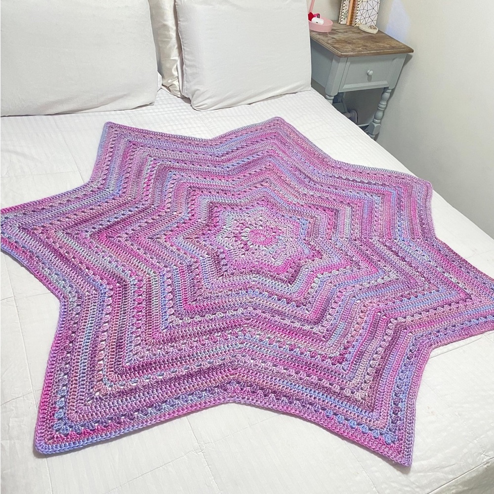 New Handmade Purple Star Crochet Blanket - Picture 1 of 4